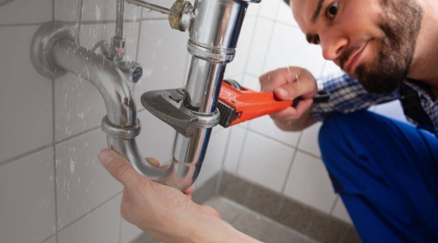 Professional same day plumber services in Versailles, IL